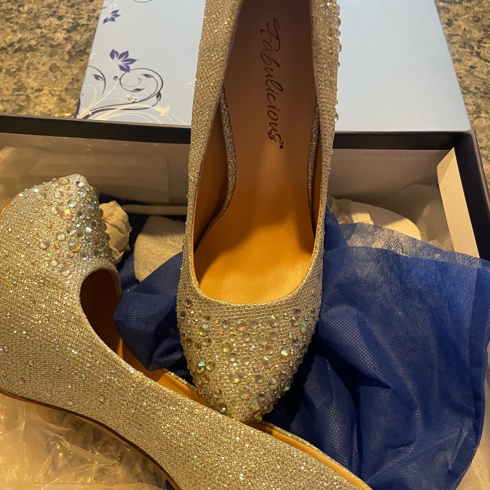Sparkle Heels 😍💎 - Picture 2 of 4